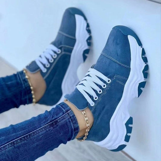 Lace-Up Round Toe Platform Sneakers